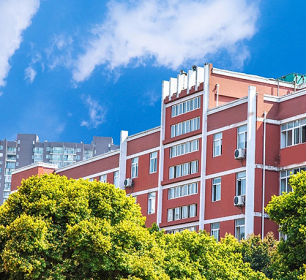 新“厅”象，新未来，声影焕新：深圳市龙岗区科技城外国语学校报告厅升级改造圆满完成！